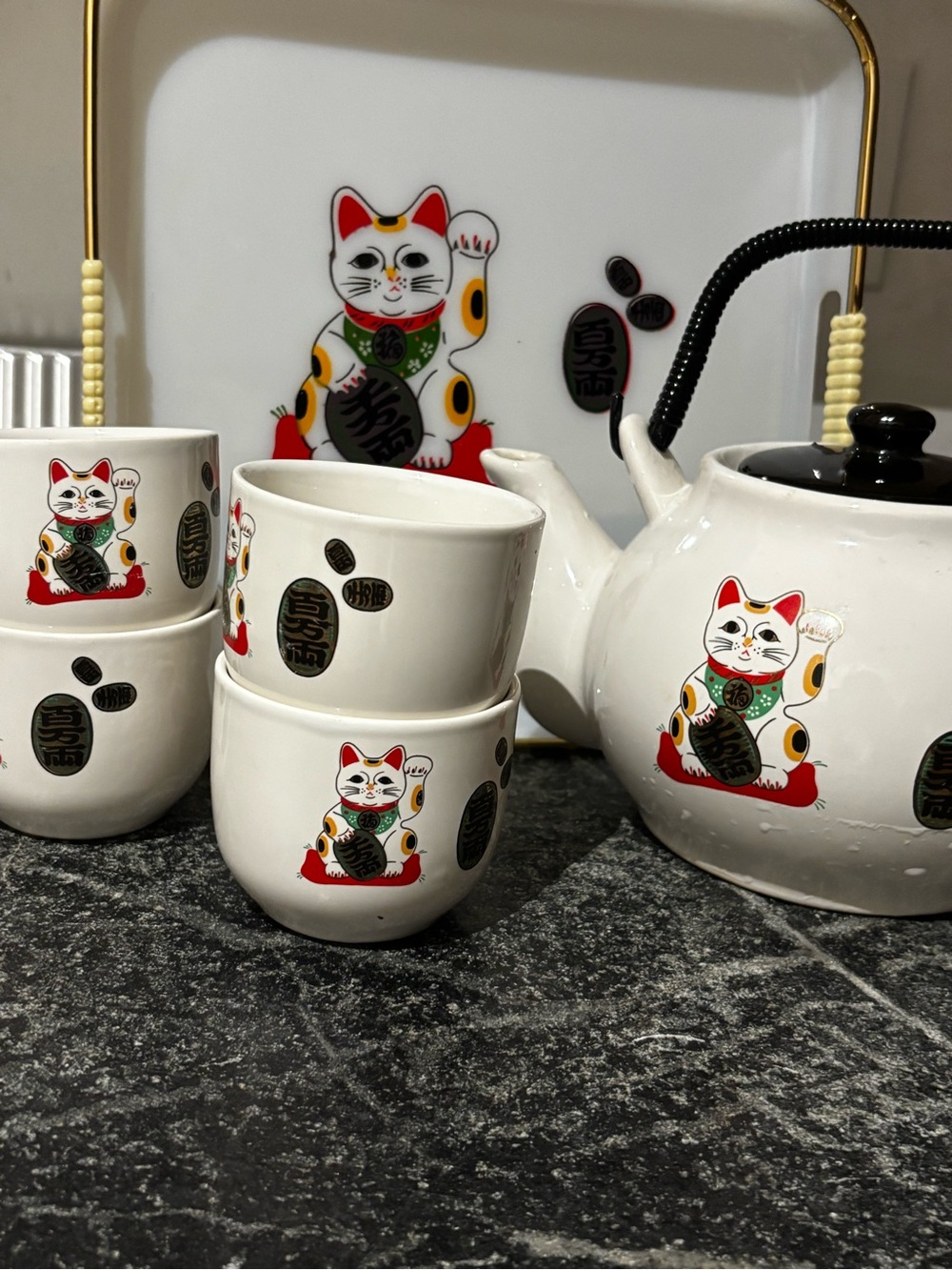Maneki Neko Ceramic Tea Set - RARE (cups, pot, tray)